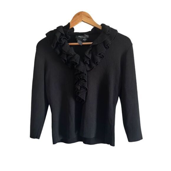 Michelle Nicole Ruffle V Neck Sweater Size‎ Medium - Picture 1 of 4